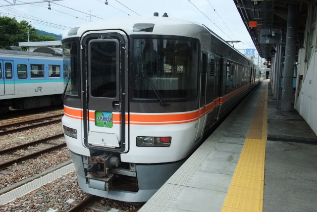 特急伊那路373系
